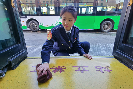 多措并用 公交公司開啟“春運模式”(圖2)